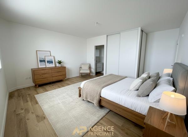 Appartement T4 / Terrasse / Parking / Cave - proche mer - La Rochelle 399 000 € **  - Référence  JH676ED5
