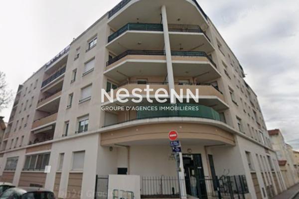 NESTENN VENISSIEUX - CENTRE-VILLE - SAINT FONS - T4 - TRANSPORT COMMUNS - FUTUR T10 - COMMERCES - ECOLES -- GARAGE  - CAVE