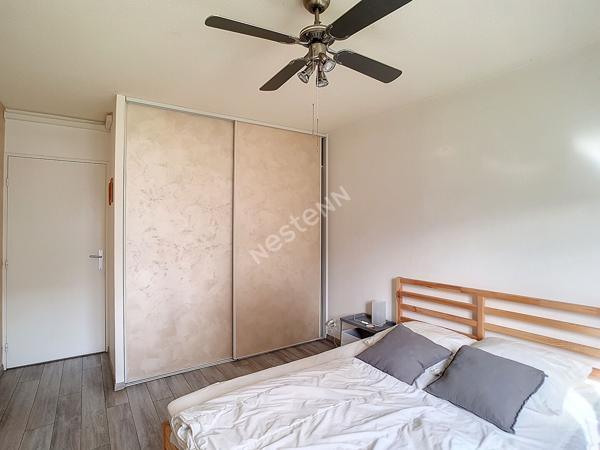 A LOUER- Appartement de type T2 meublé et lumineux à Grenoble avec balcon et stationnement protégé