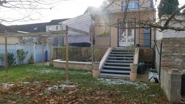 MAISON TOUT CONFORT A VENDRE MANTES LA VILLE