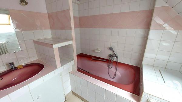 Maison 7 pièces de 147 m² à Buzançais (36500)