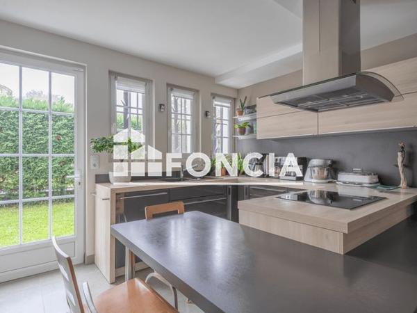 À vendre Maison 7 pièces 195 m² - Pessac 33600