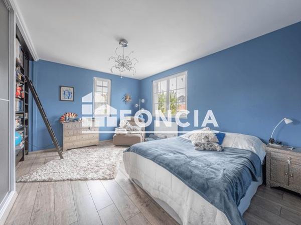 À vendre Maison 7 pièces 195 m² - Pessac 33600