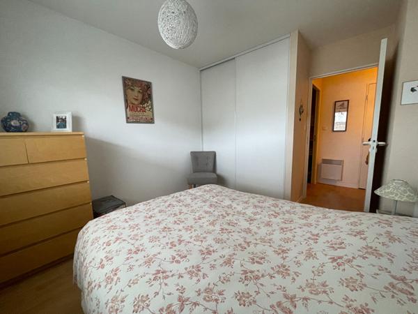 Appartement à vendre à Vannes 2 pièces 45 m² ascenseur balcon garage parking