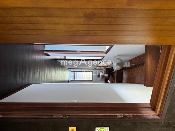 Bureaux à CAYENNE, 97300 - 20 pièces 667m²