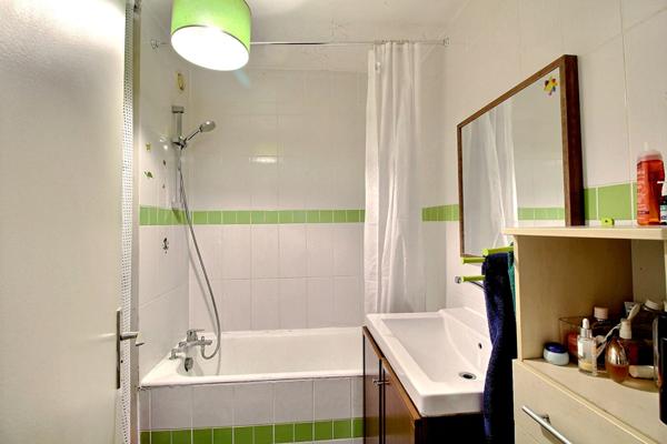 Appartement BOISSIERE MIONTREUIL 5 pièce(s) 99 m2