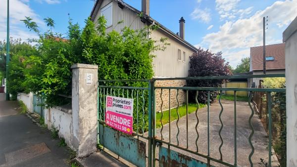Belle opportunité : maison à rénover entièrement sur terrain de 550 M2