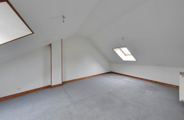 Maison composée de 2 appartements