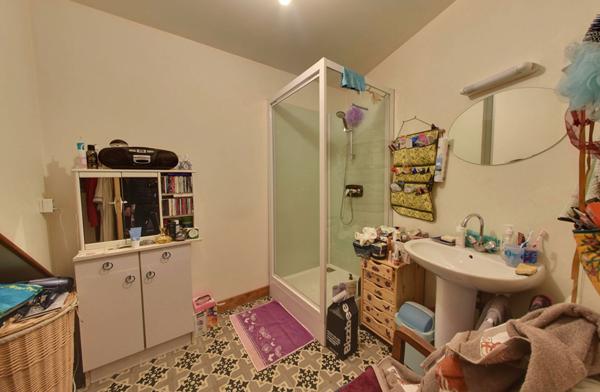 Maison composée de 2 appartements