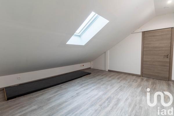 Maison traditionnelle 6 pièces de 135 m² à Beynes (78650)