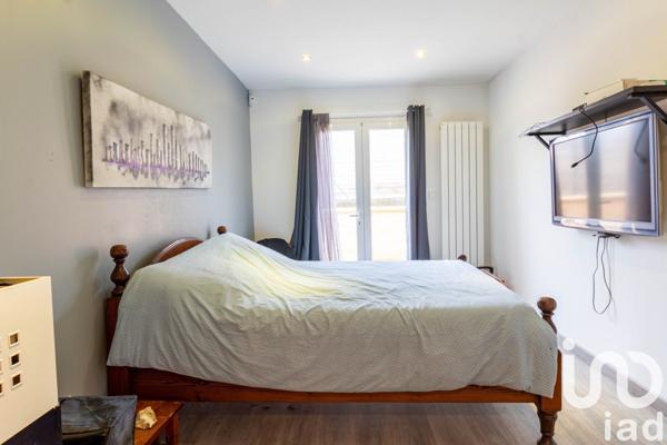 Maison traditionnelle 6 pièces de 135 m² à Beynes (78650)