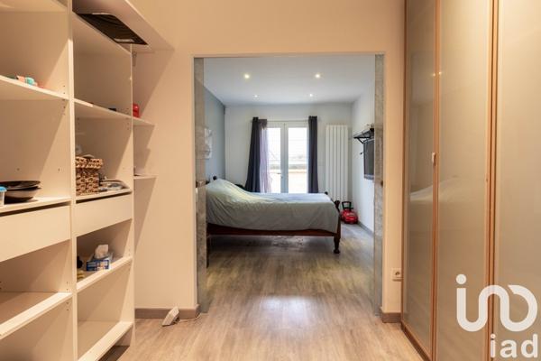 Maison traditionnelle 6 pièces de 135 m² à Beynes (78650)