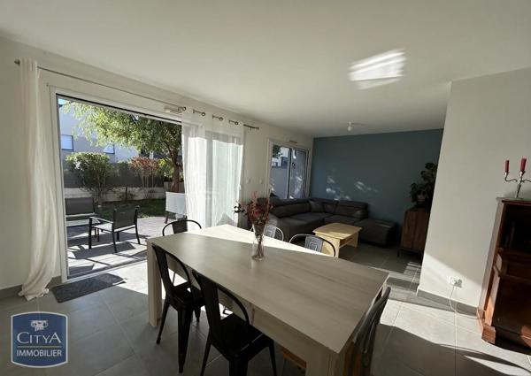 Maison à louer 3 pièces 70.79m² Laval (53000)