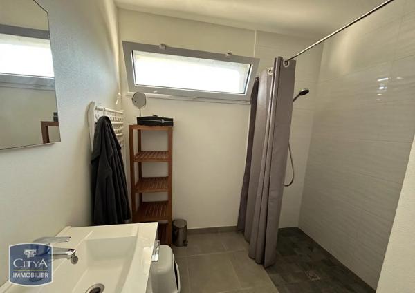 Maison à louer 3 pièces 70.79m² Laval (53000)