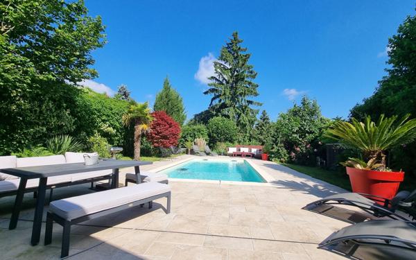 Maison à vendre    6 pièces •  Villiers-Adam