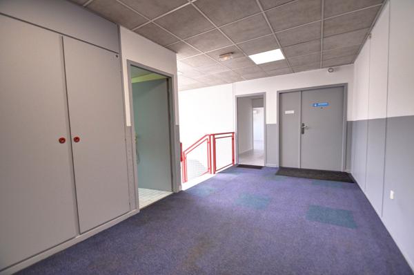 Aubagne (13400) AUBAGNE - Proche La Penne - Bureaux 40 m²