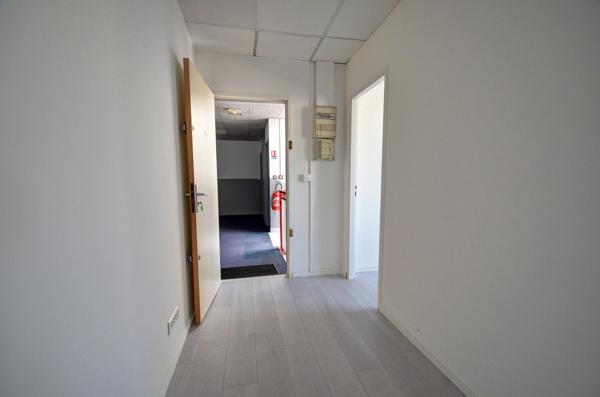 Aubagne (13400) AUBAGNE - Proche La Penne - Bureaux 40 m²