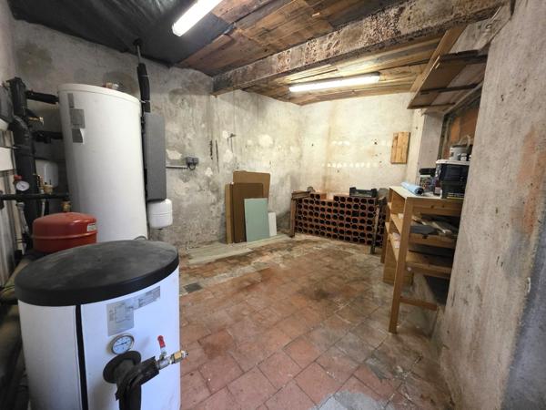 Maison de bourg rénovée, ses 4 chambres, son garage et son terrain