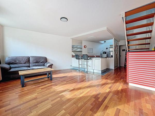 Guyancourt centre ville 2P duplex de charme