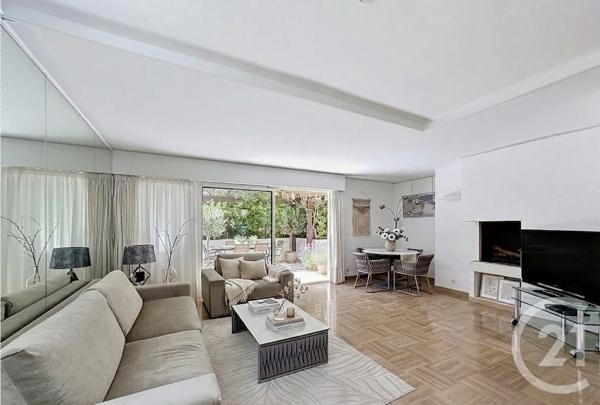 Maison à vendre  6 pièces - 115 m 2   CANNES  - 06