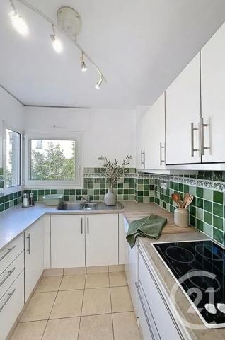 Maison à vendre  6 pièces - 115 m 2   CANNES  - 06