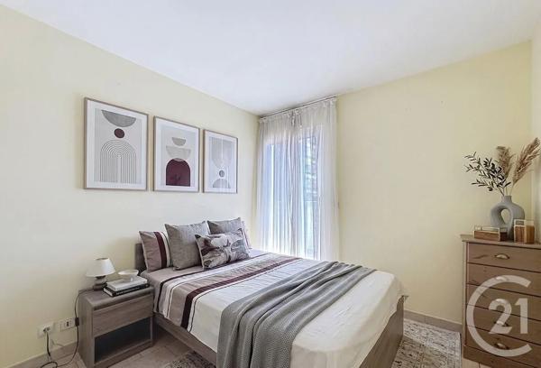 Maison à vendre  6 pièces - 115 m 2   CANNES  - 06