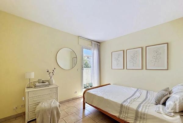 Maison à vendre  6 pièces - 115 m 2   CANNES  - 06