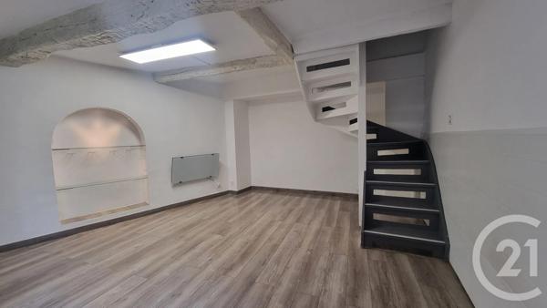 Maison à vendre  3 pièces - 40 m 2   LA GARDE FREINET  - 83