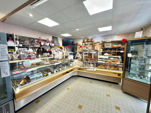 Local commercial + fonds de commerce + maison d'habitation à Niort !