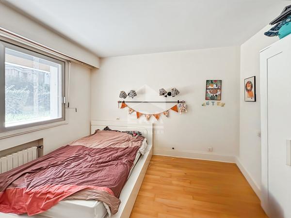 Paris 16e - Appartement 47 m² en entresol