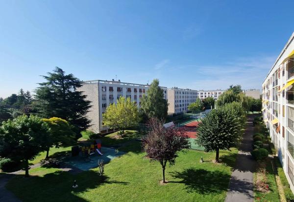 APPARTEMENT F5 A LOUER - DOUBLE SEJOUR - HAUT DE MONTMORENCY - A COTE DE LA FORET