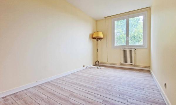 APPARTEMENT F5 A LOUER - DOUBLE SEJOUR - HAUT DE MONTMORENCY - A COTE DE LA FORET