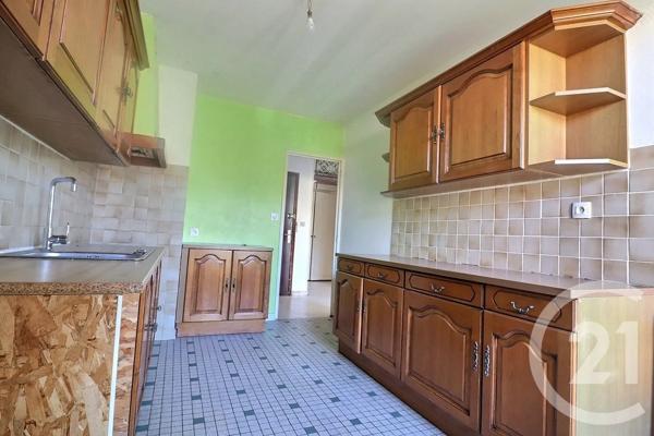 Appartement F3 à vendre  3 pièces - 70,11 m 2   FREJUS  - 83