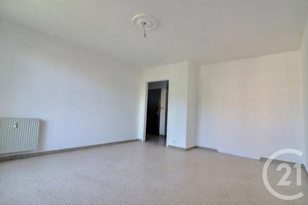 Appartement F3 à vendre  3 pièces - 70,11 m 2   FREJUS  - 83