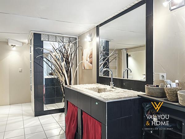 Centre Bourg-Eglise de CHARLY - Maison de famille 243 m² hab - 4 chambres dont une suite parentale de plain-p