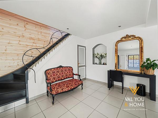 Centre Bourg-Eglise de CHARLY - Maison de famille 243 m² hab - 4 chambres dont une suite parentale de plain-p