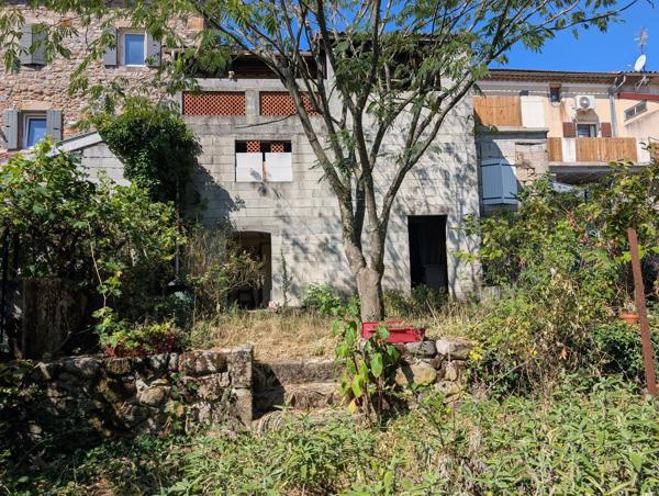Maison en pierre DPE C avec jardin et terrasse