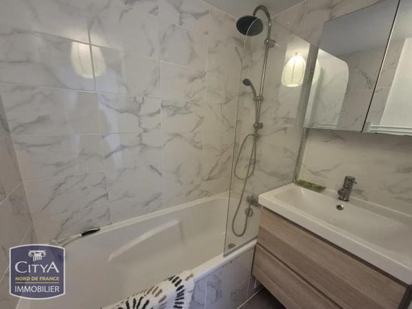 Appartement à louer 2 pièces 33.36m² Lille (59000)