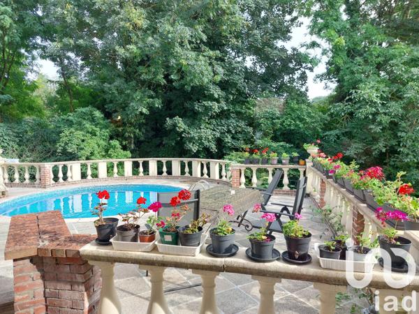 Maison à vendre 10 pièces 224 m² Saint-Just-en-Chaussée