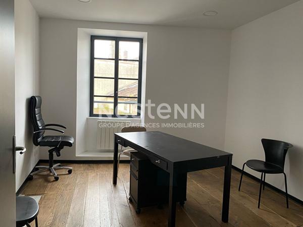 Maison en plein centre de Bressuire 11 pièce(s) 204.38 m2 avec un terrain de plus de 400m²