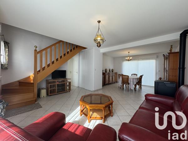 Maison à vendre 8 pièces 126 m² Distré