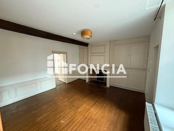 Location Appartement 3 pièces 80 m² - 14 RUE DE LA PAIX Charleville Mezieres 08000