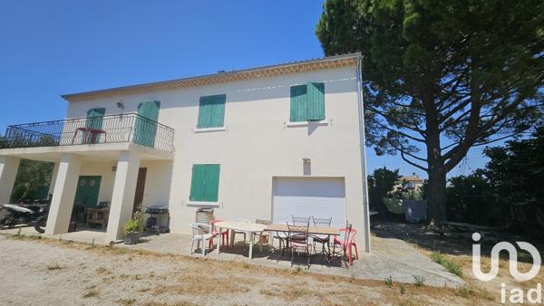Maison à vendre 6 pièces 159 m² Saint-Saturnin-lès-Avignon
