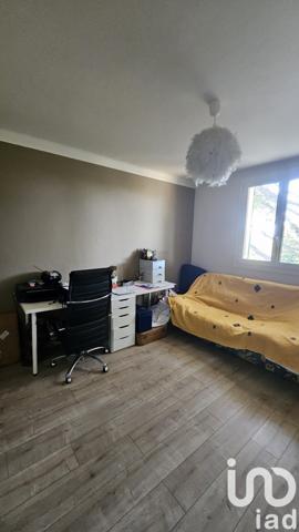 Maison à vendre 6 pièces 159 m² Saint-Saturnin-lès-Avignon