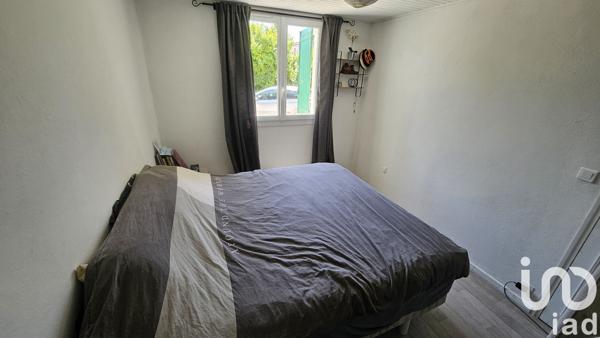 Maison à vendre 6 pièces 159 m² Saint-Saturnin-lès-Avignon