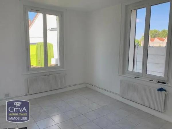 Appartement à louer 2 pièces 48.05m² Longuenesse (62219)
