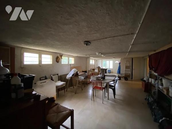 BERRU, sur une parcelle de 771 m², maison avec piscine et garage indépendant