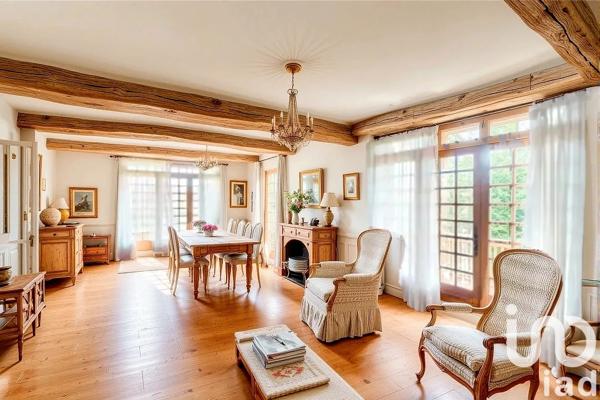 Maison à vendre 7 pièces 184 m² Carpentras