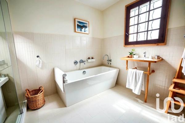 Maison à vendre 7 pièces 184 m² Carpentras