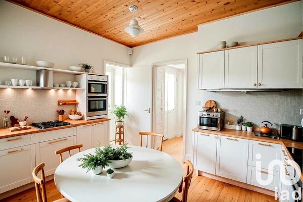 Maison à vendre 7 pièces 184 m² Carpentras